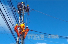  Gần 1.000 hộ vùng xa ở Đắk Lắk có điện lưới quốc gia đón Tết
